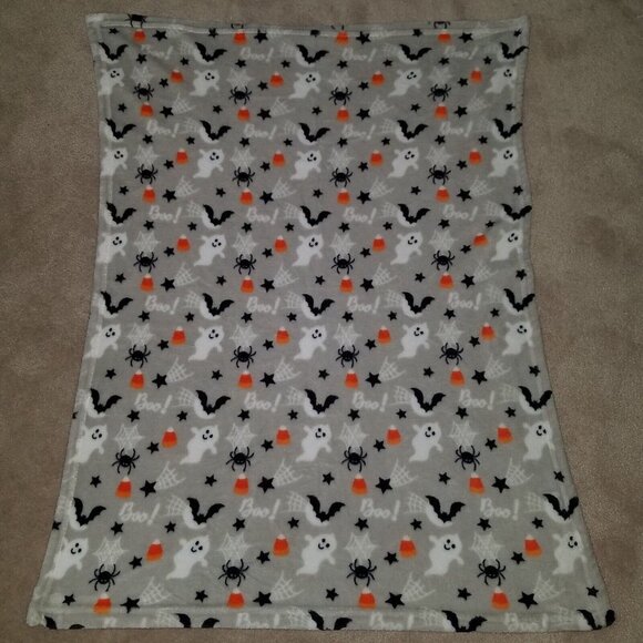 Gray Candy Corn Baby Blanket Halloween Ghost Spider Bat Boo Dream Kids RN 164273 - Picture 3 of 5